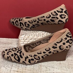 VIVAIA NWOT 39 Leopard Squared Toed Wedge Stylish Comfort Shoes Recycled Bottles